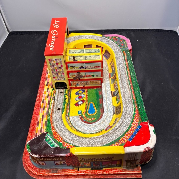 Vintage Lift Garage Toy with Colorful Track